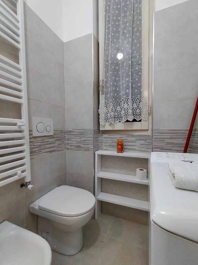 Central Guesthouse Cir 015146-Cni-01484 Мілан Екстер'єр фото